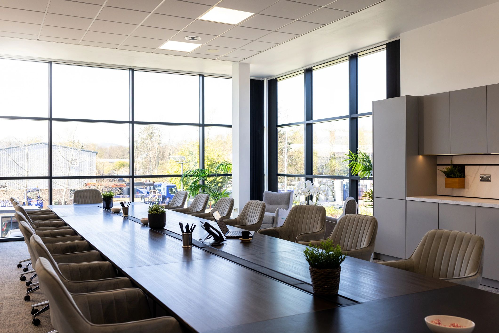 Professional mediation meeting space